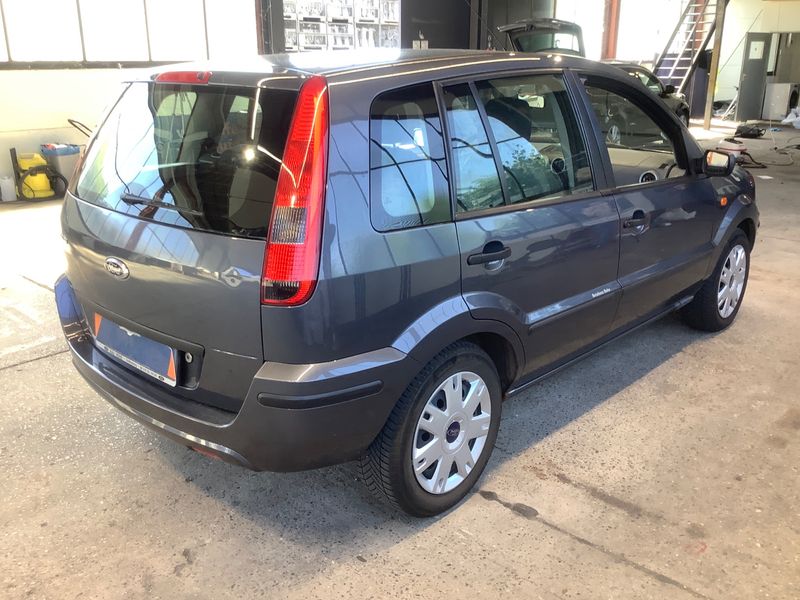 Ford Fusion 1.6 Trend — zdjęcie 2