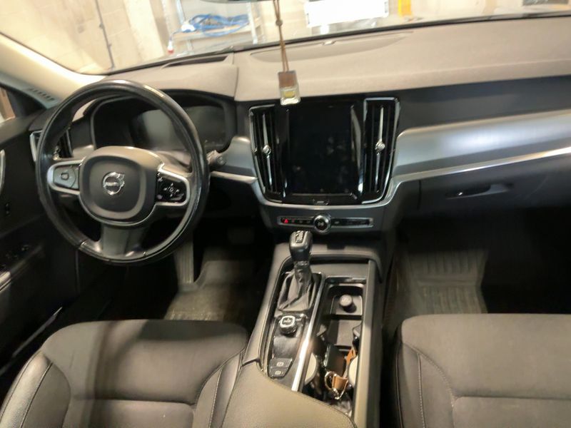 Volvo V90 2.0 D4 Momentum 2017 – снимка 18