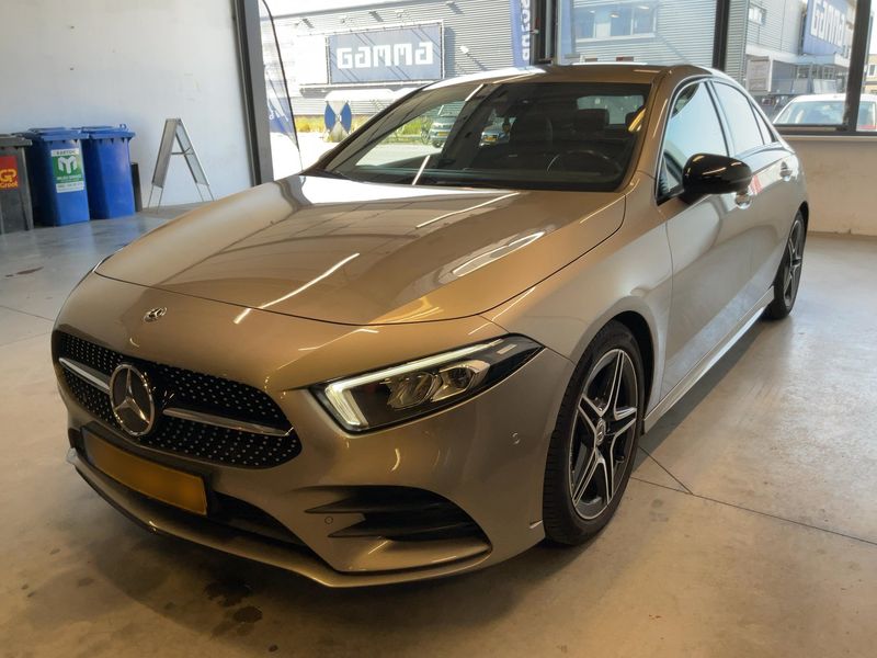 Mercedes-Benz A-Klasse Limousine A 200 AMG Line — zdjęcie 2