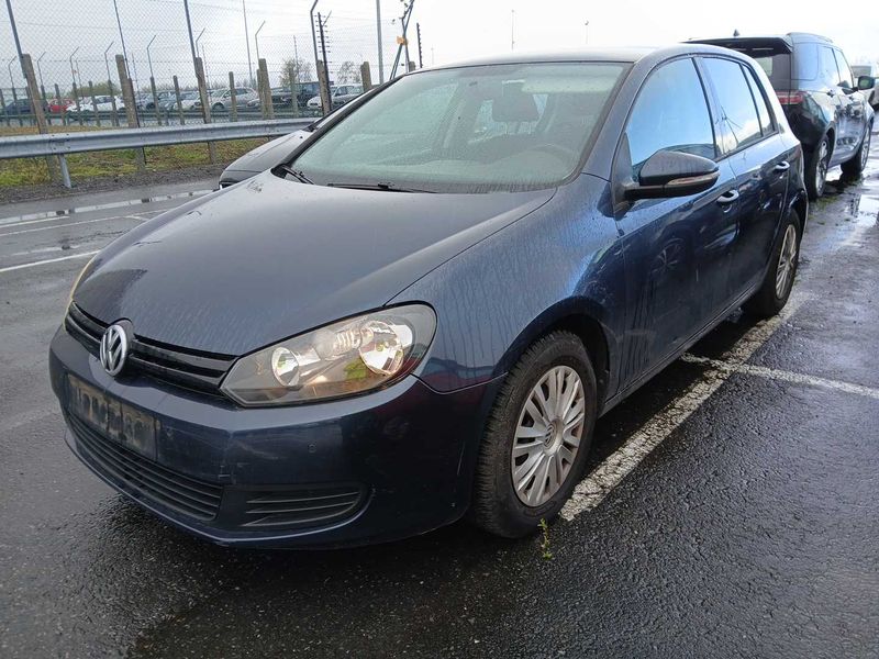 Volkswagen Golf VI 1.6 TDI Trendline BlueMotion 2010 – снимка 1