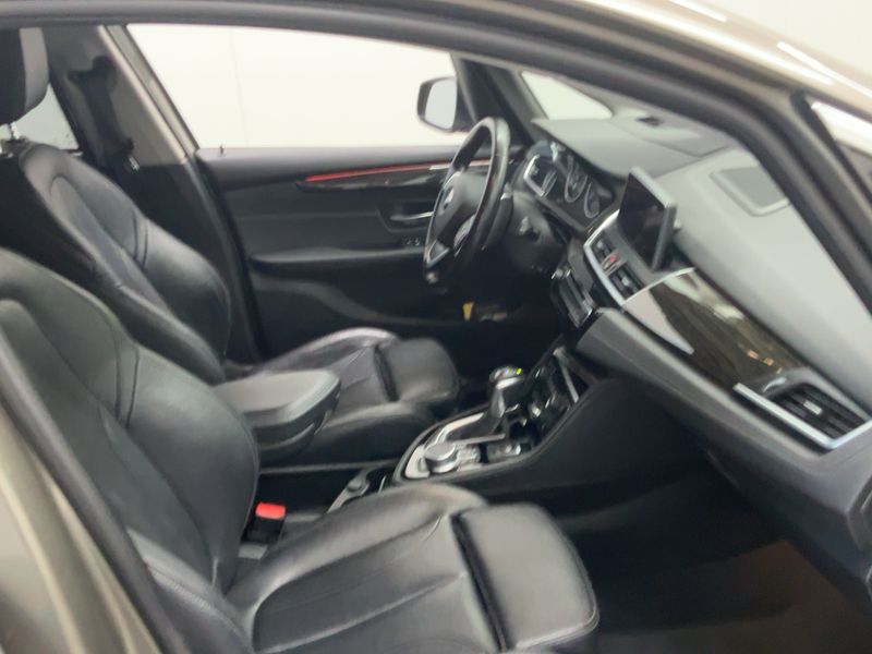 BMW 2er 225xe Active Tourer Luxury Line — zdjęcie 11