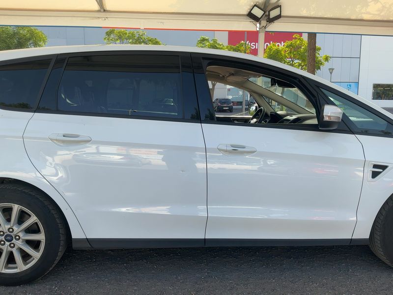 Ford S-Max 2.5 Hybrid Trend — zdjęcie 7