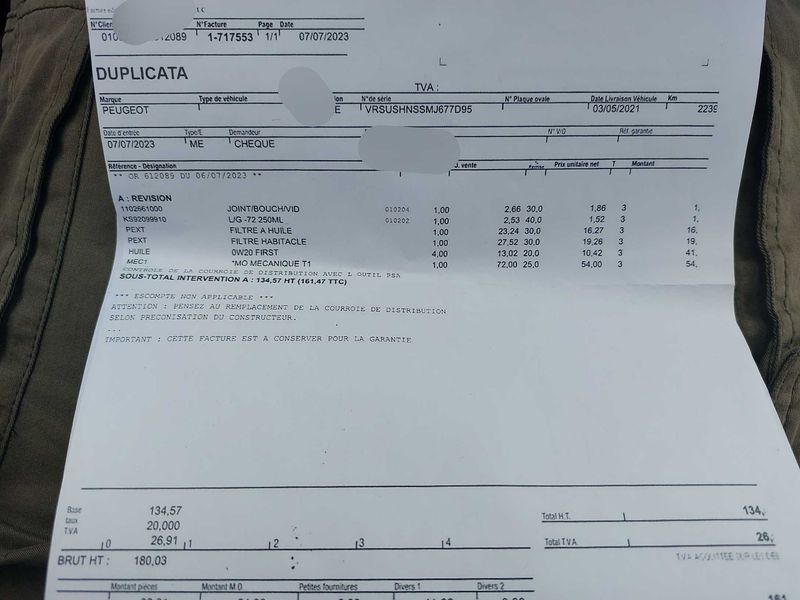 Peugeot 2008 1.2 PureTech Allure Pack — zdjęcie 23