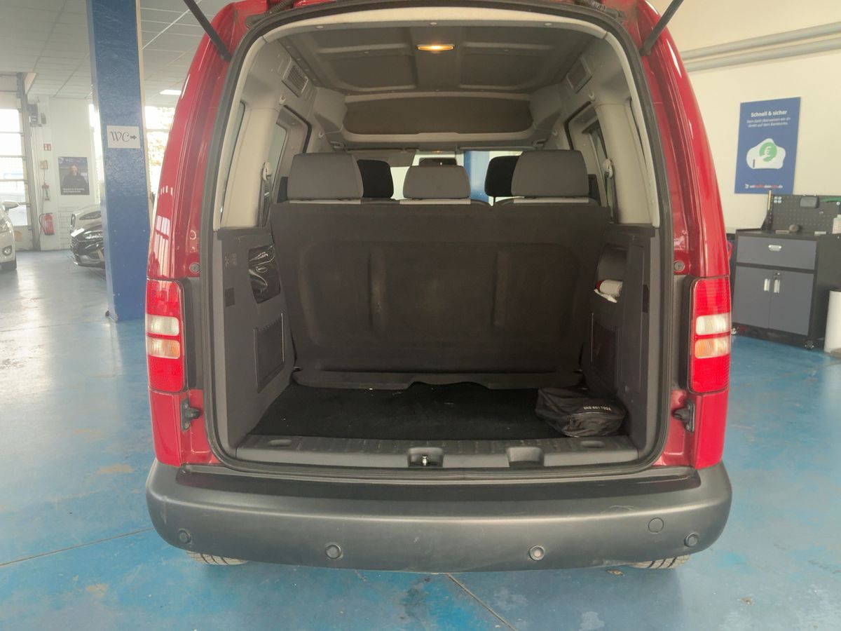 Volkswagen Caddy 2012 — photo 17