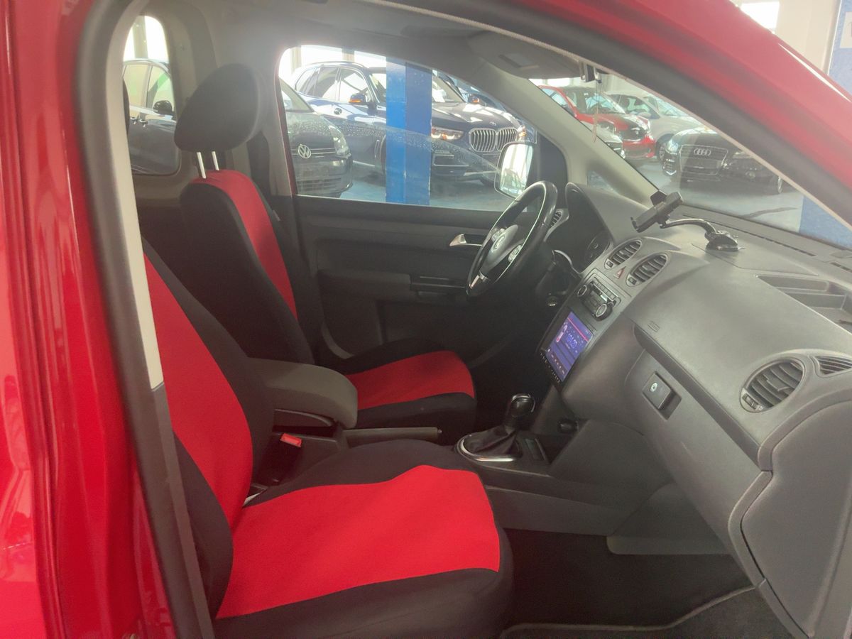 Volkswagen Caddy 2012 — photo 18