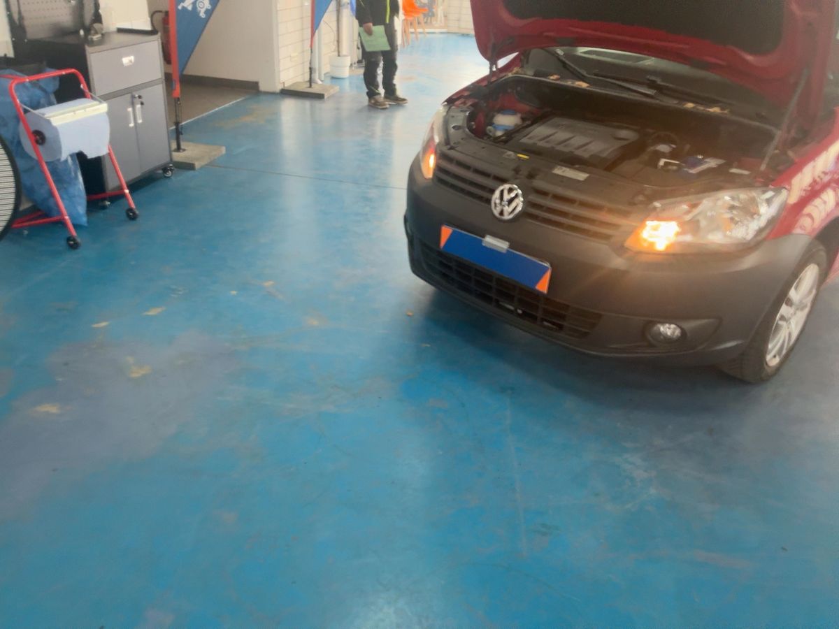 Volkswagen Caddy 2012 — photo 45