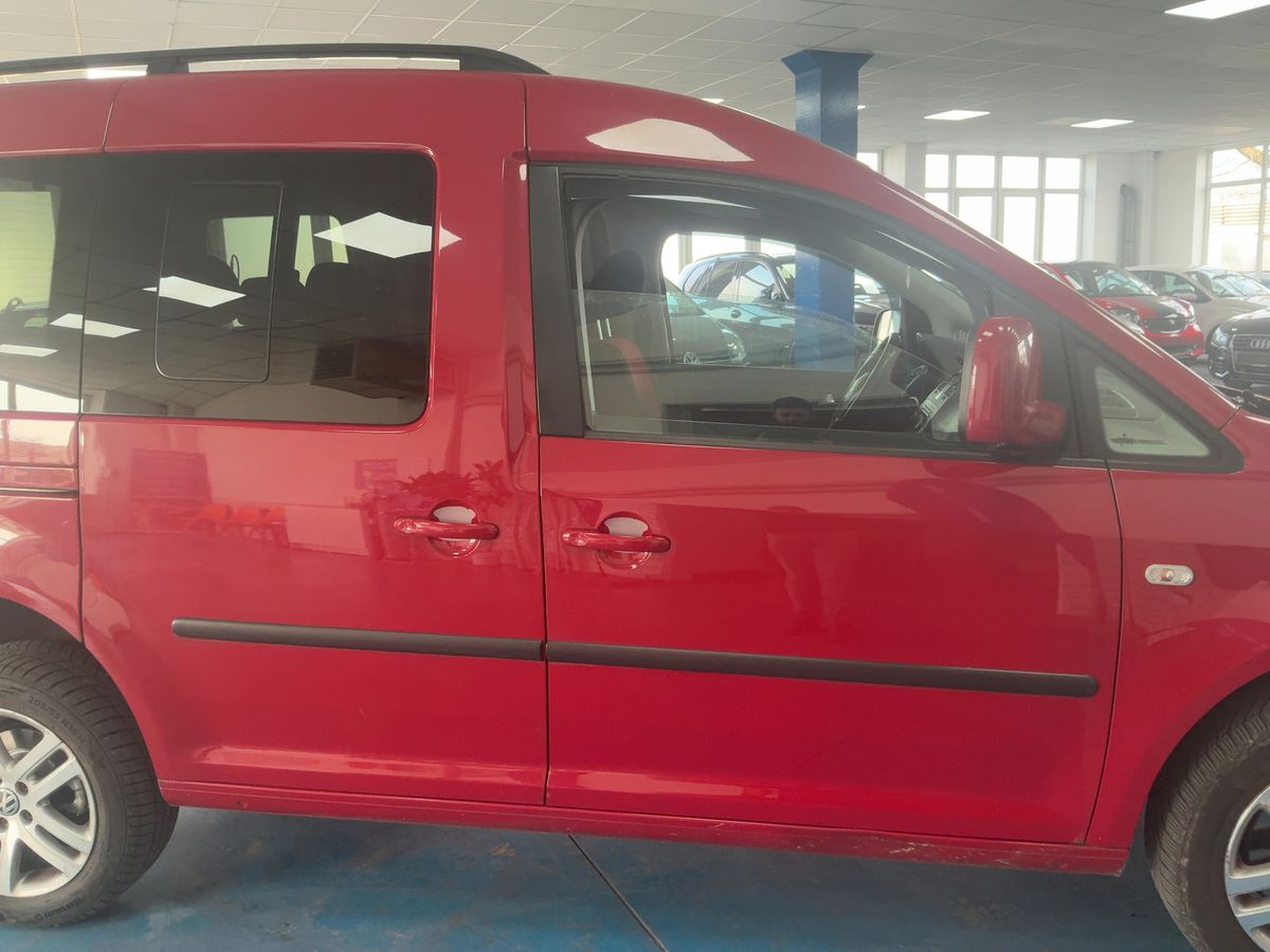 Volkswagen Caddy 2012 — photo 11