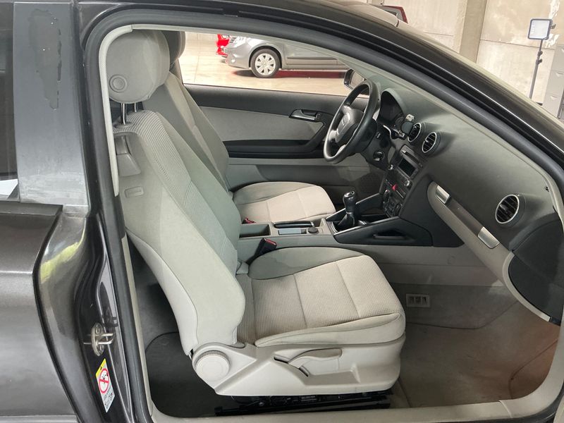 Audi A3 1.6 Attraction — zdjęcie 3