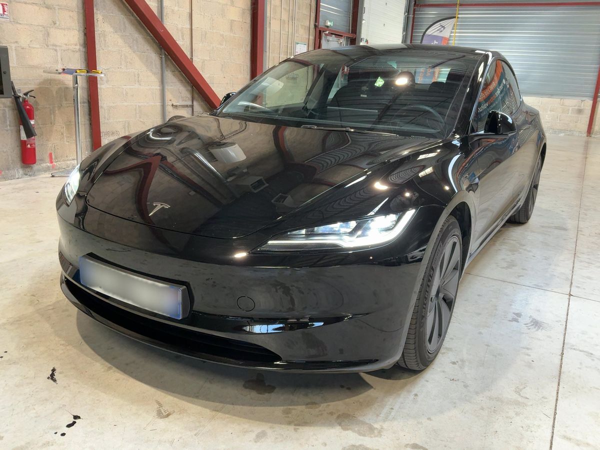 Tesla Model 2024