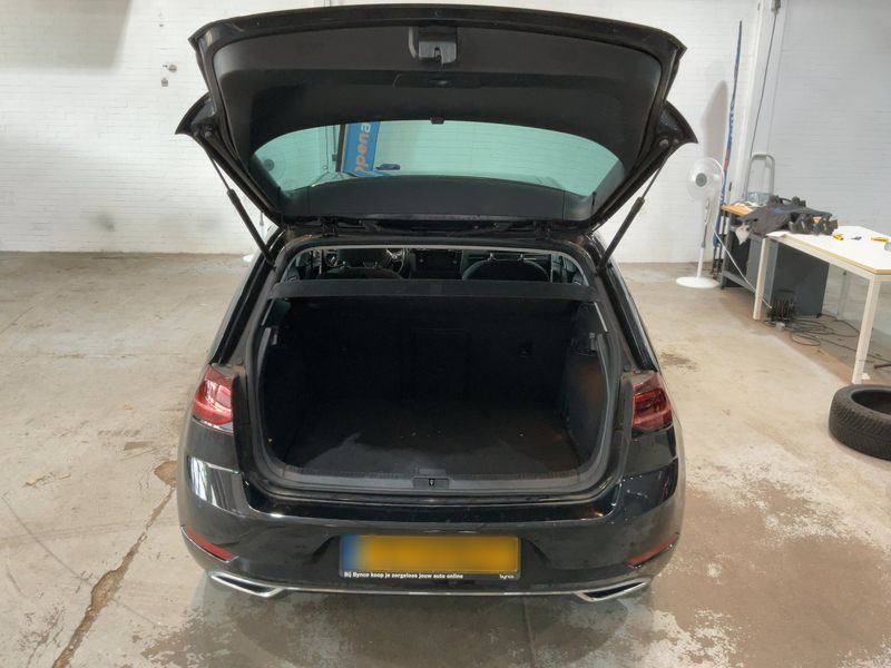 Volkswagen Golf VII 1.5 TSI ACT Sound — zdjęcie 10