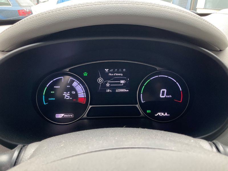 Kia Soul electric drive 81 kW EV — zdjęcie 13