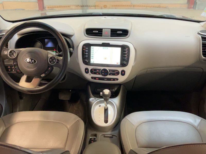 Kia Soul electric drive 81 kW EV — zdjęcie 12