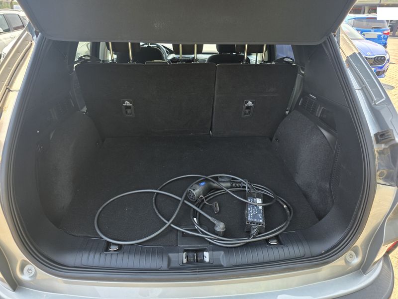 Ford Kuga 2.5 Plug-in Hybrid Titanium — zdjęcie 9