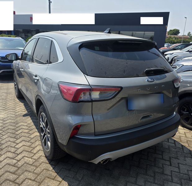 Ford Kuga 2.5 Plug-in Hybrid Titanium — zdjęcie 3