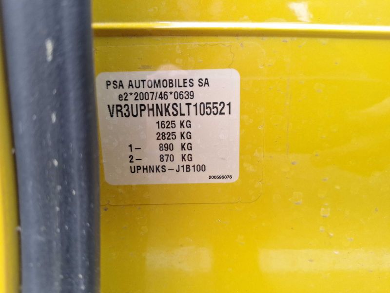 Peugeot 208 1.2 PureTech GT Line 2020 – снимка 19