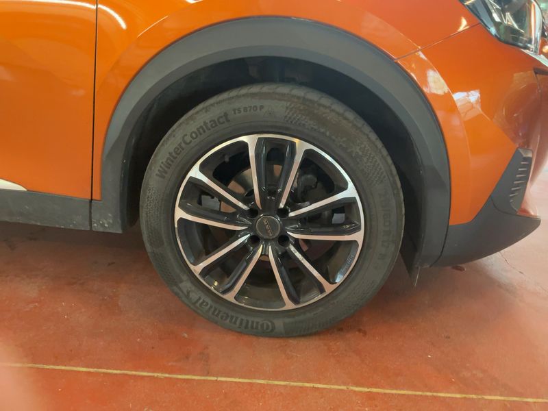 Peugeot 2008 1.2 PureTech Allure 2021 – снимка 11