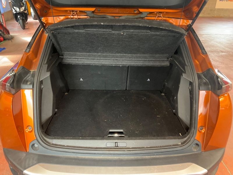 Peugeot 2008 1.2 PureTech Allure 2021 – снимка 28
