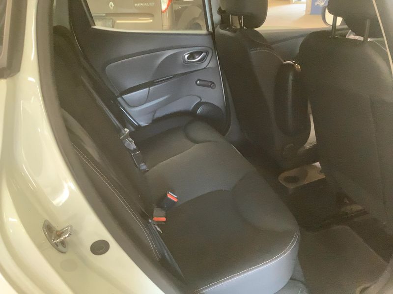 Renault Clio 1.2 Dynamique — zdjęcie 14