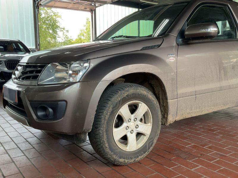 Suzuki Grand Vitara 1.9 DDiS Comfort — zdjęcie 2