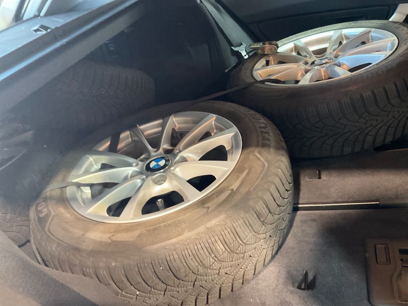 BMW 3er 320d 2012 – снимка 15