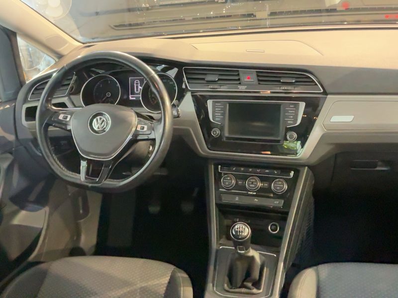 Volkswagen Touran 2.0 TDI Comfortline BlueMotion Tech — zdjęcie 12