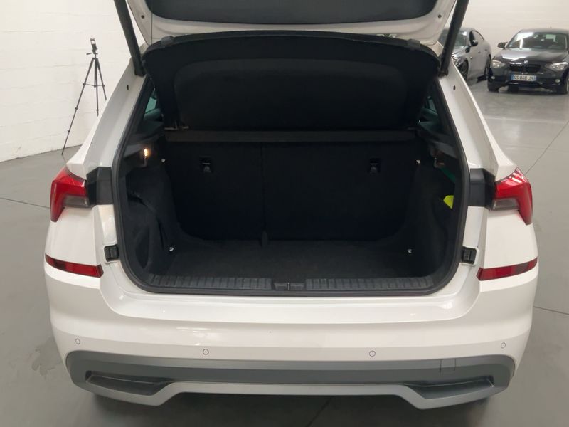 Skoda Kamiq 1.0 TSI Ambition — zdjęcie 10