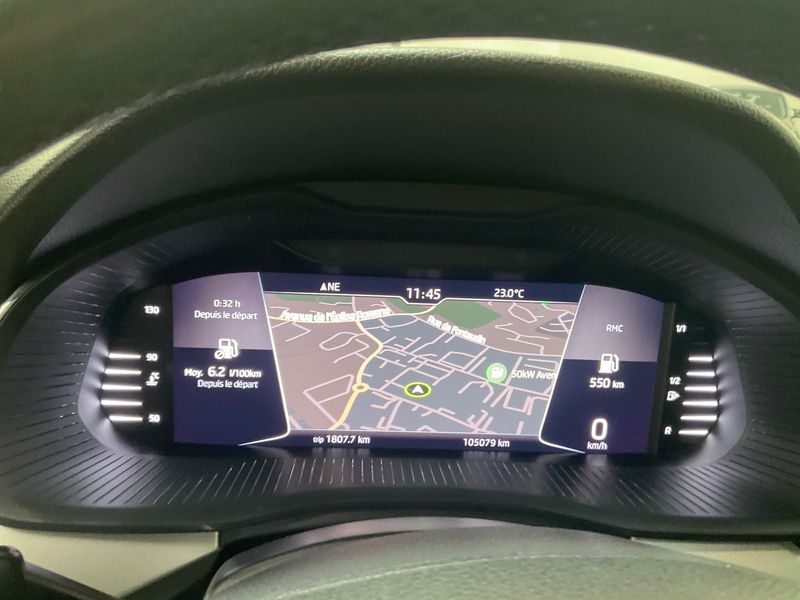 Skoda Kamiq 1.0 TSI Ambition — zdjęcie 13