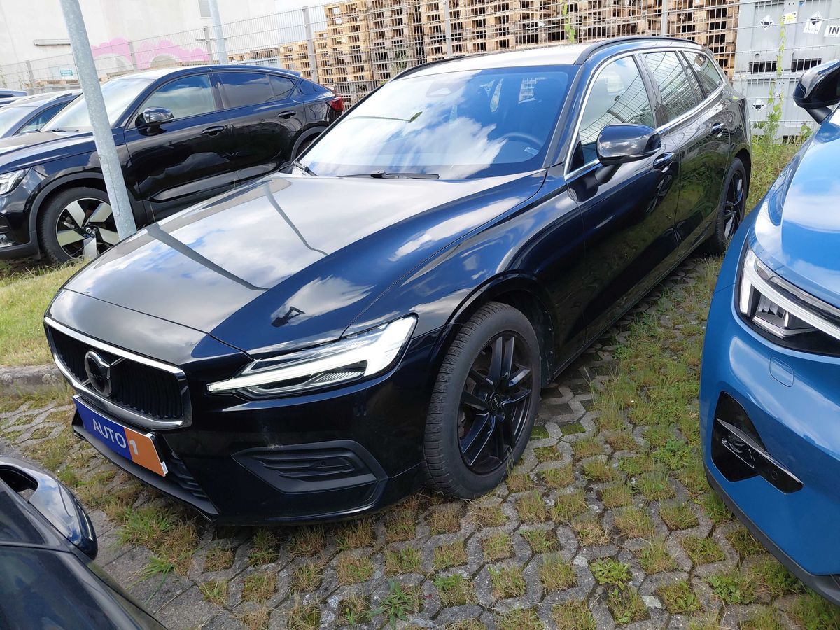 Volvo V60 2023