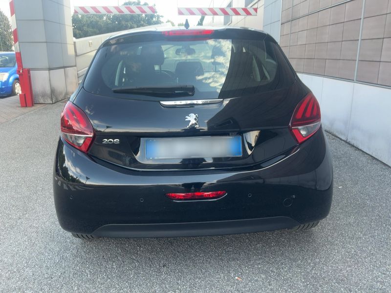 Peugeot 208 1.2 e-VTi Allure 2018 – снимка 7