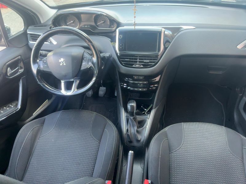 Peugeot 208 1.2 e-VTi Allure 2018 – снимка 17