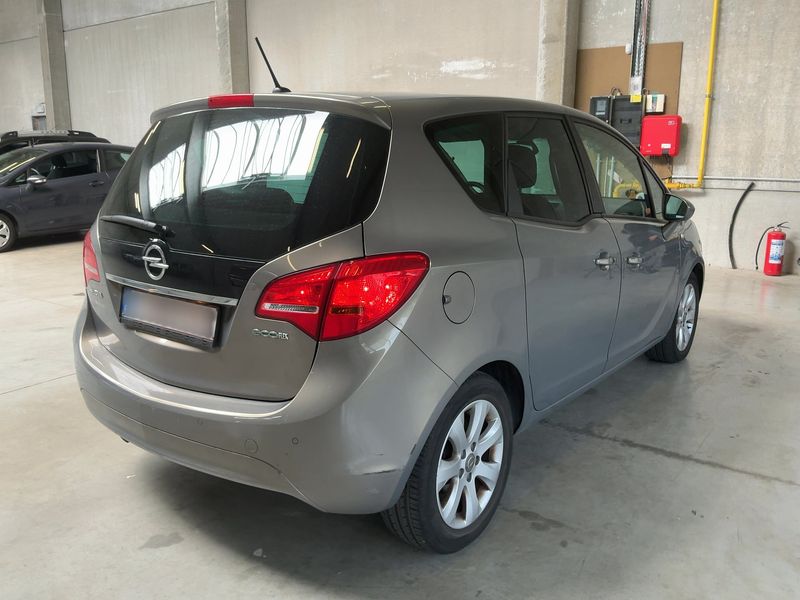 Opel Meriva 1.3 CDTI Innovation 2011 – снимка 8