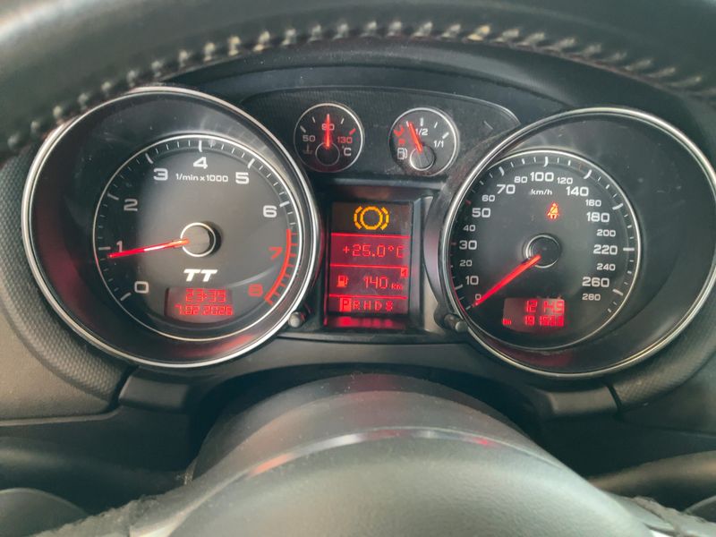 Audi TT 2.0 TFSI Coupe — zdjęcie 13