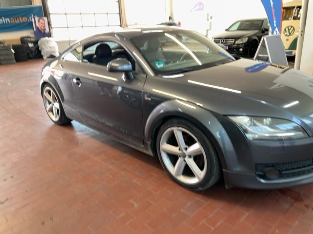 Audi TT 2.0 TFSI Coupe — zdjęcie 8