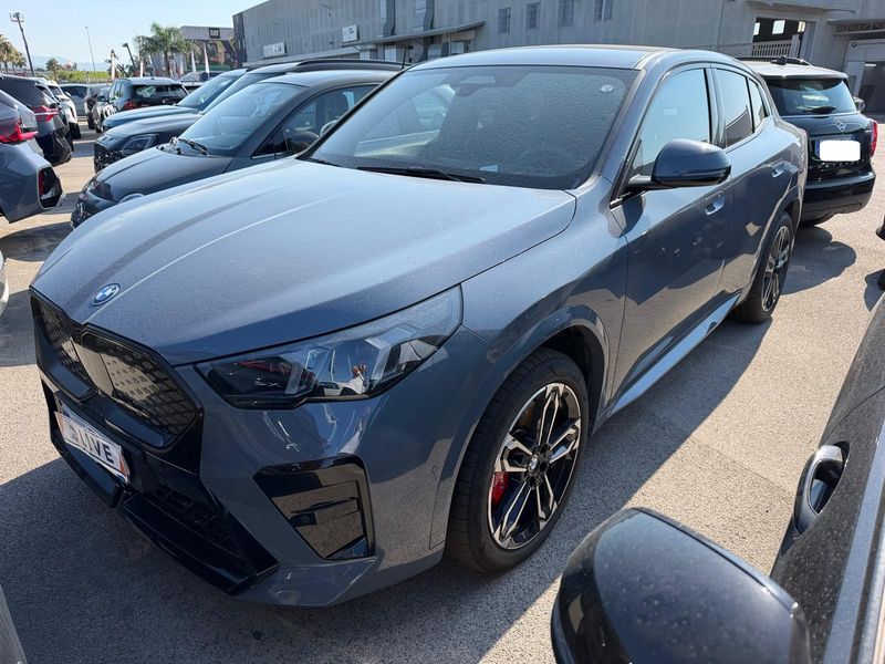 BMW iX2 eDrive20 M Sport