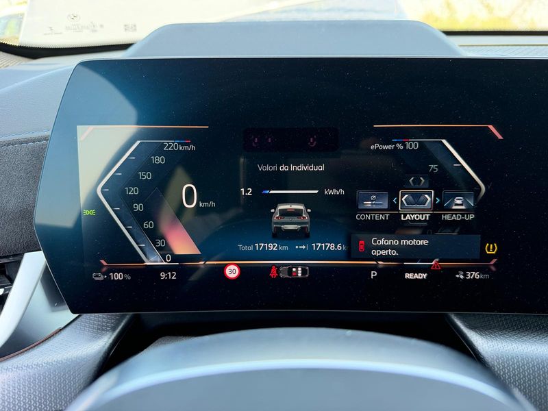 BMW iX2 eDrive20 M Sport — zdjęcie 12