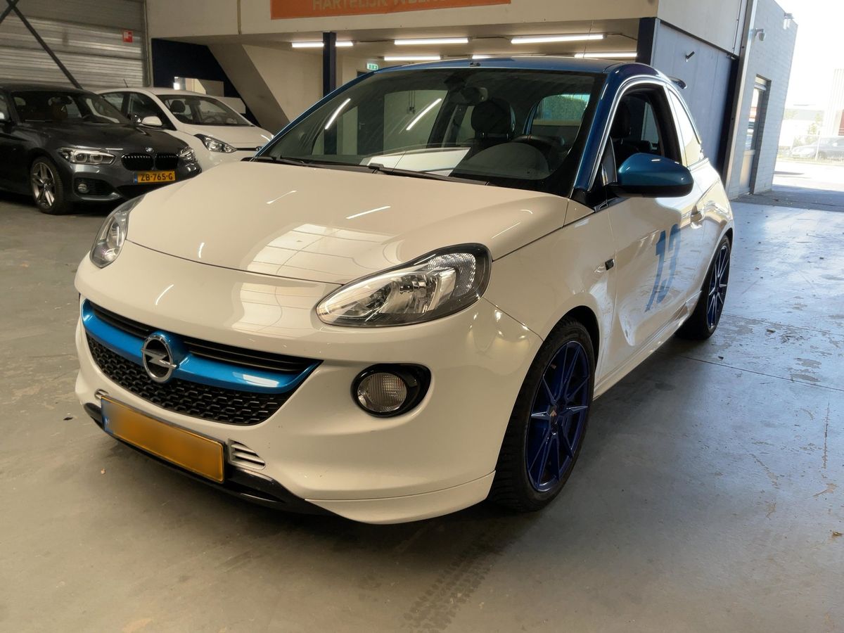 Opel Adam 2015 — photo 1