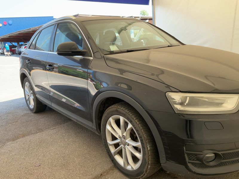 Audi Q3 2.0 TFSI quattro 2012 – снимка 12