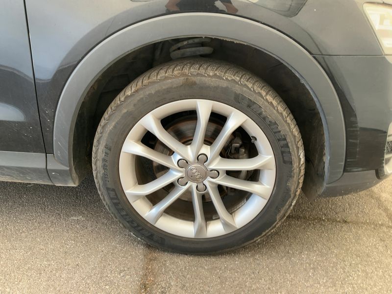 Audi Q3 2.0 TFSI quattro 2012 – снимка 11