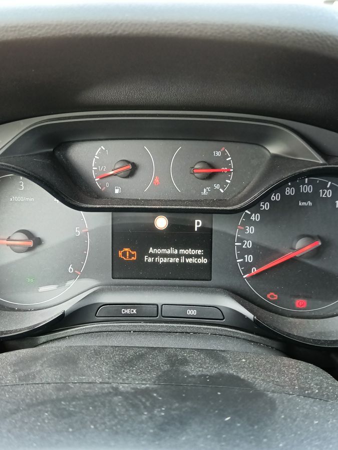 Opel Grandland 2019 — photo 38