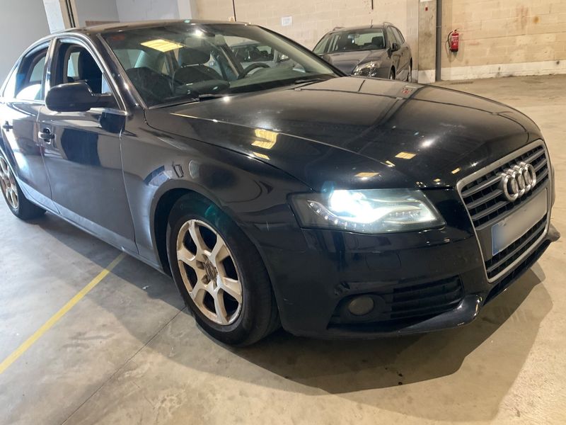 Audi A4 2.0 TDIe Attraction 2010 – снимка 12