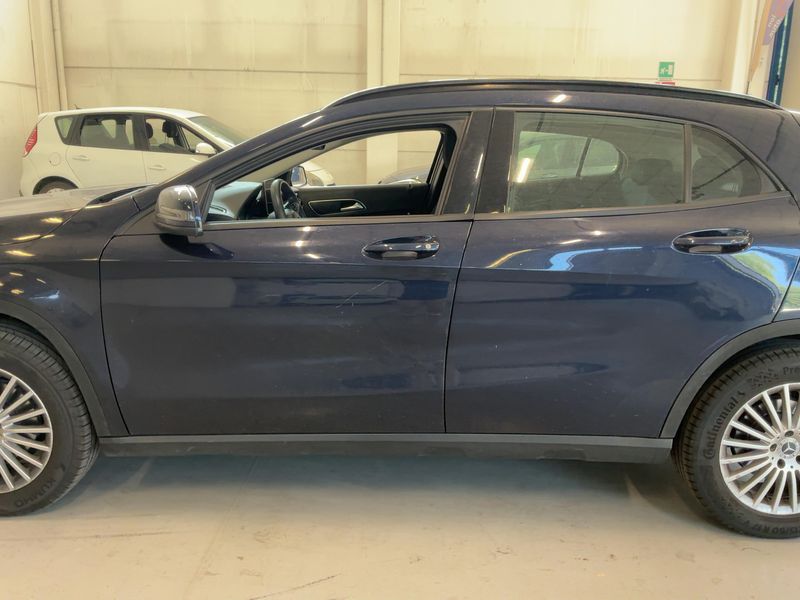 Mercedes-Benz GLA-Klasse GLA 180 d Business 2018 – снимка 4