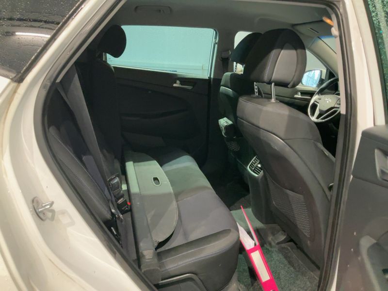 Hyundai Tucson 1.7 CRDi Intro Edition blue 2WD 2016 – снимка 20