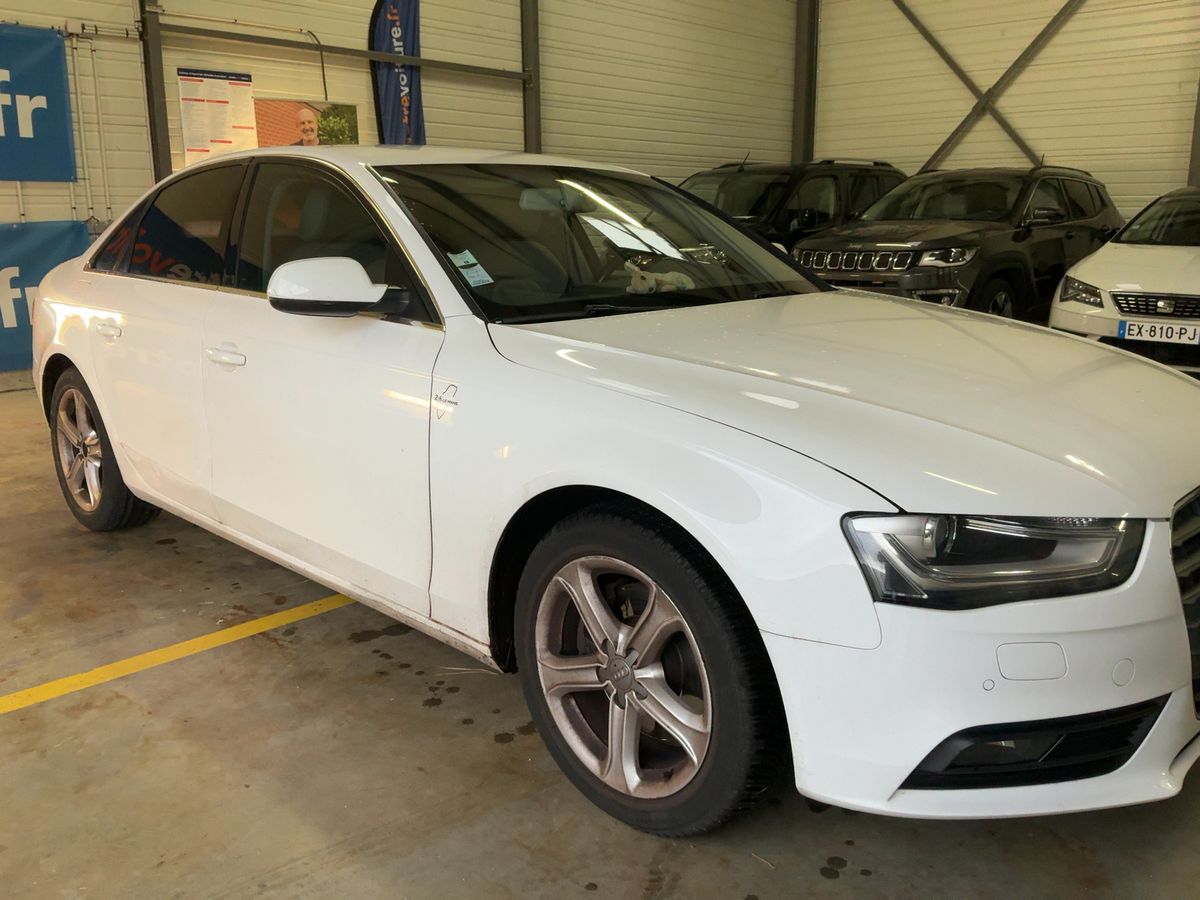 Audi A4 2012 — photo 13