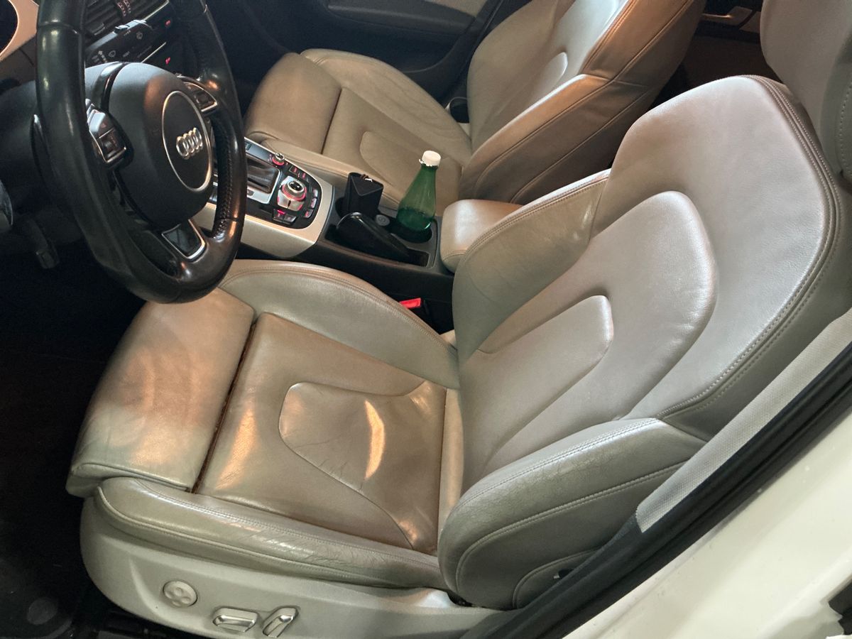 Audi A4 2012 — photo 24