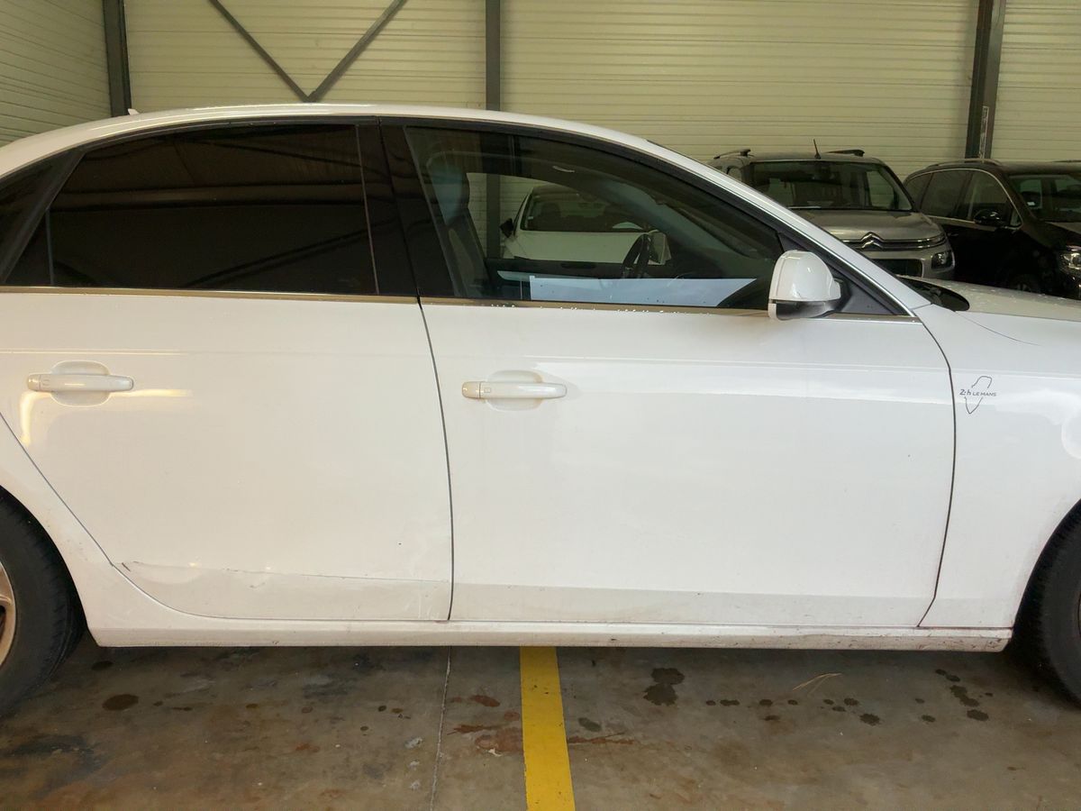 Audi A4 2012 — photo 11