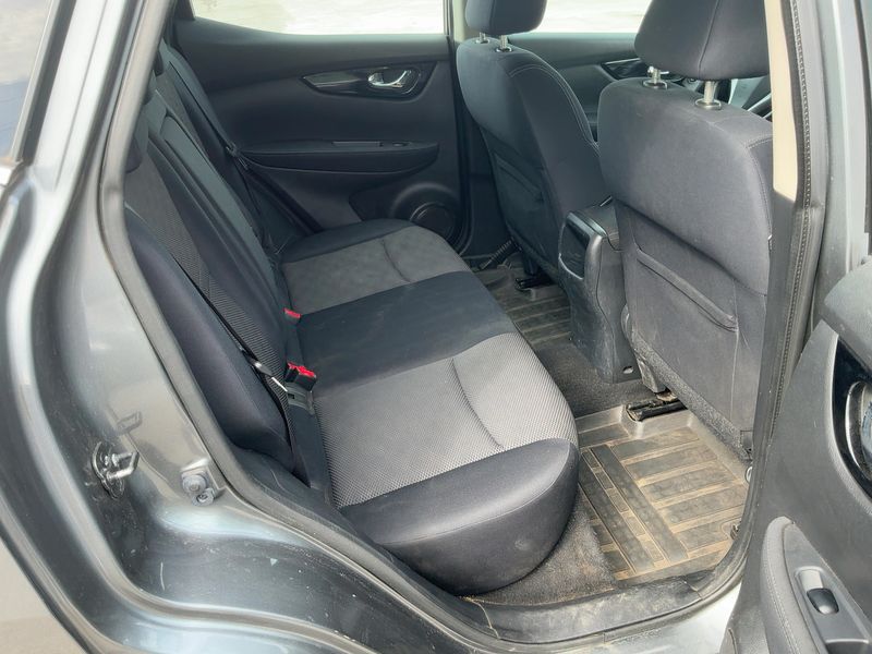 Nissan Qashqai 1.6 dCi Acenta — zdjęcie 14