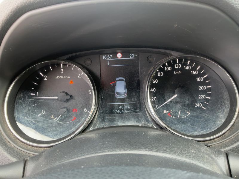 Nissan Qashqai 1.6 dCi Acenta — zdjęcie 13