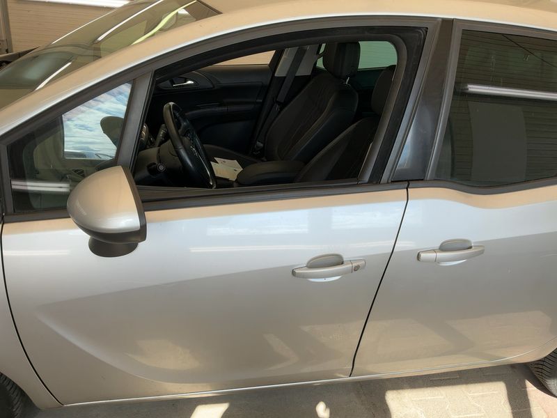 Opel Meriva 1.4 Turbo 150 Jahre Opel — zdjęcie 4