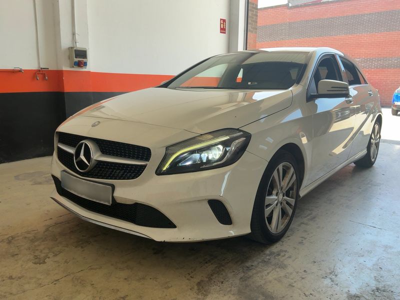 Mercedes-Benz A-Klasse A 200 CDI Urban — zdjęcie 1