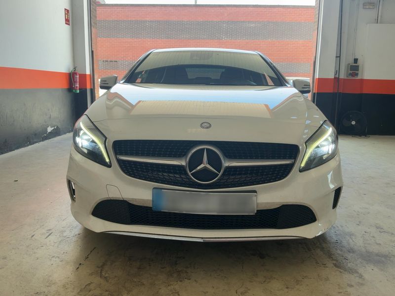 Mercedes-Benz A-Klasse A 200 CDI Urban — zdjęcie 9